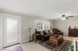 Picture of 212 Potomac Pl, Naples, FL 34112