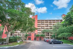 Picture of 2202 S Cypress Bend Drive 903, Pompano Beach, FL 33069