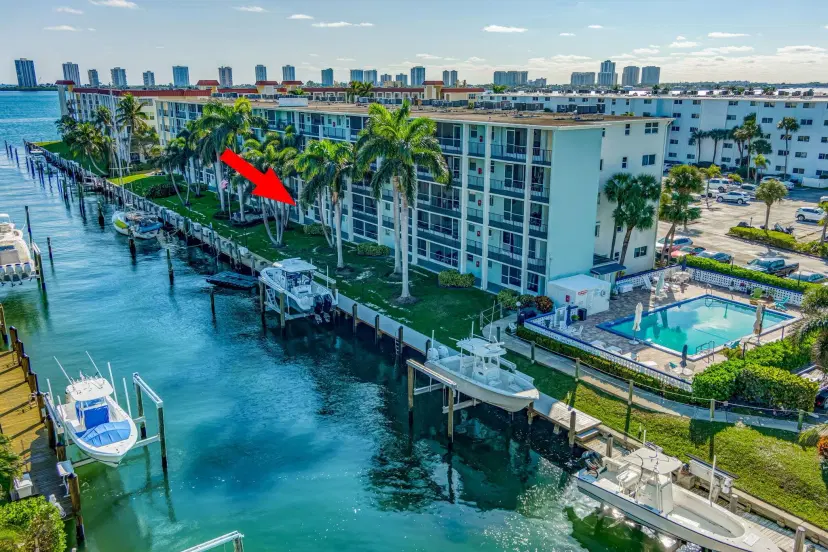 Picture of 109 Paradise Harbour 107 Boulevard 107, North Palm Beach FL 33408