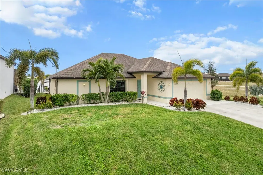 Picture of 3410 Yucatan Pkwy, Cape Coral, FL 33993