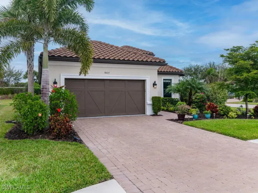 Picture of 8473 Sevilla Ct, Naples FL 34114