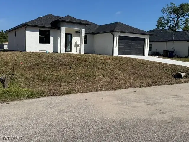 Picture of 2620 Helen Cir, Lehigh Acres, FL 33971