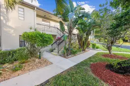 Picture of 8305 Casa Del Lago F, Boca Raton, FL 33433