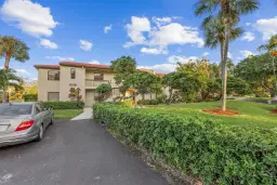 Picture of 8305 Casa Del Lago F, Boca Raton, FL 33433