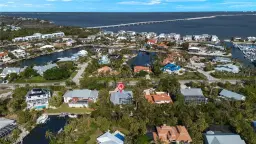 Picture of 727 Periwinkle Way, Sanibel, FL 33957