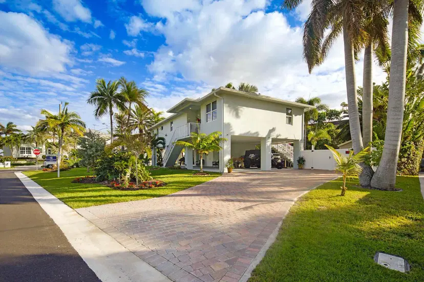 Picture of 2510 Lake Drive N, Boynton Beach FL 33435