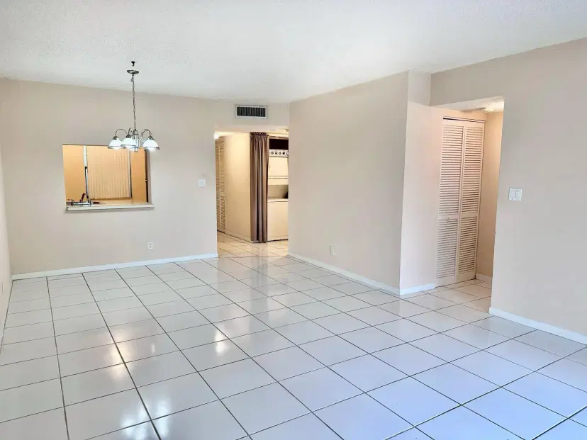 Picture of 3000 NW 42Nd Avenue B101, Coconut Creek FL 33066