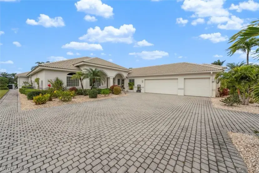 Picture of 15840 Glenisle Way, Fort Myers FL 33912