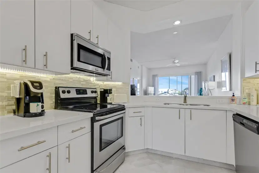 Picture of 7708 Trent Dr 411, Fort Lauderdale FL 33321