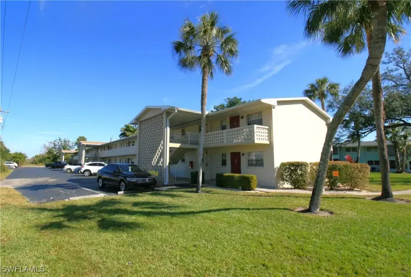 Picture of 1008 Tropic Ter 1008, North Fort Myers FL 33903