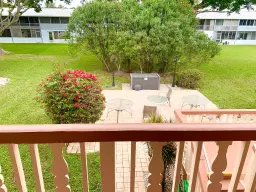 Picture of 119 Canterbury E, West Palm Beach, FL 33417