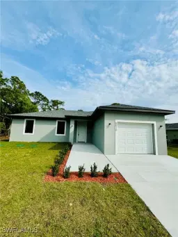 Picture of 5010 Day Ln, Labelle, FL 33935