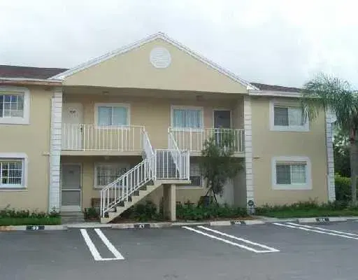 Picture of 107 Palm Beach Trace Drive 107, Royal Palm Beach, FL 33411