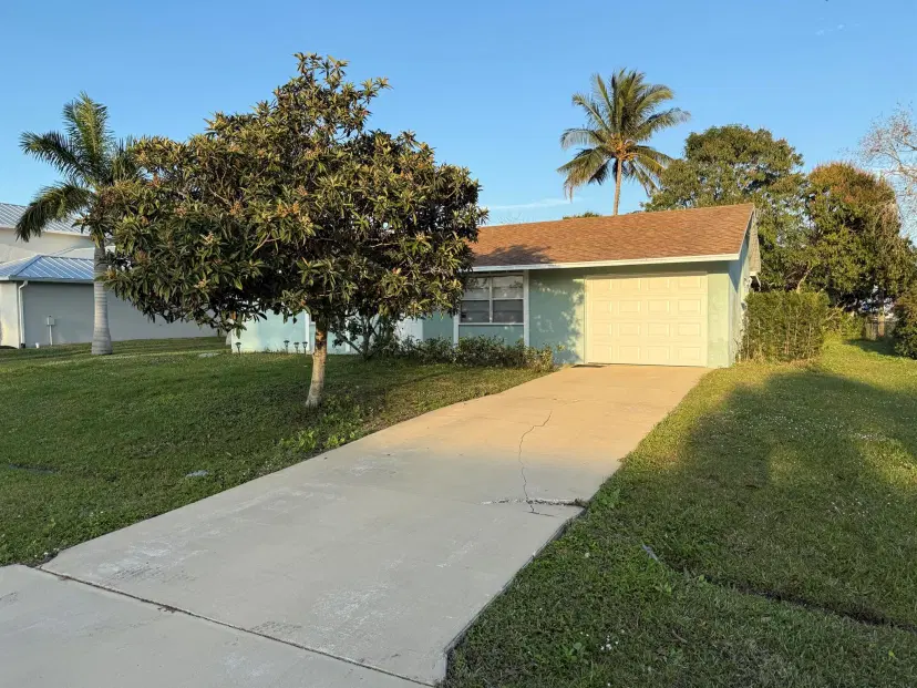 Picture of 437 NW Reading Lane, Port St Lucie FL 34983