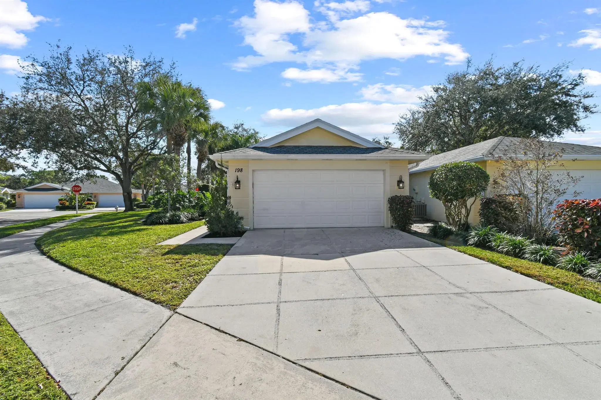 Picture of 198 Brier Circle, Jupiter, FL 33458