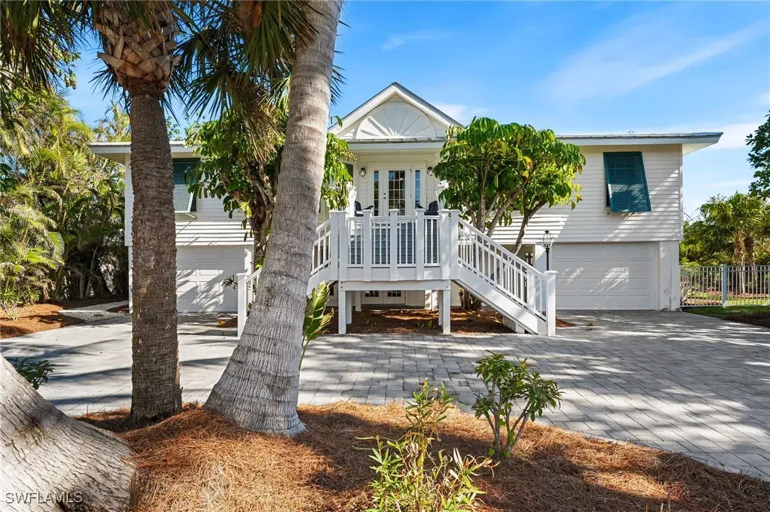 Picture of 1062 S Yachtsman Dr, Sanibel, FL 33957