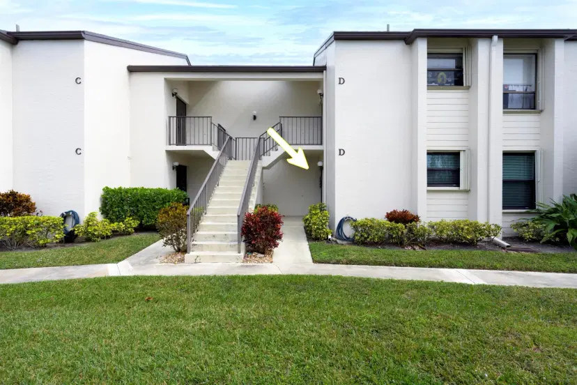 Picture of 101 Wingfoot Drive D, Jupiter FL 33458