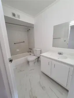 Picture of 1810 SW 81 Ave 2400, North Lauderdale, FL 33068