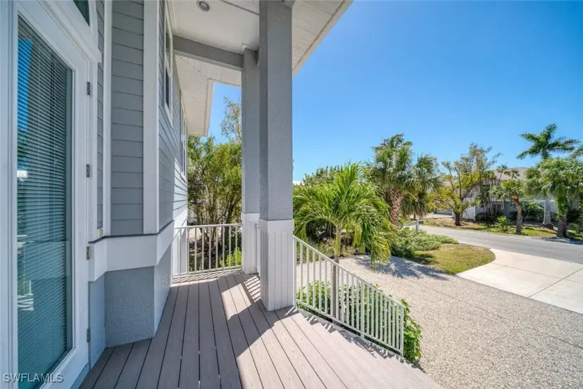 Picture of 592 Sea Oats Dr, Sanibel FL 33957