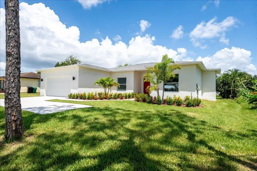 Picture of 143 SW Thornhill Drive, Port St Lucie FL 34984