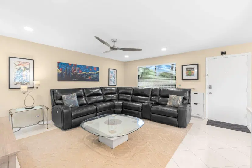 Picture of 15054 Ashland Way 90, Delray Beach FL 33484