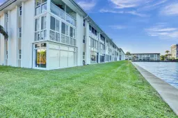 Picture of 400 Wilma Circle 201, Riviera Beach, FL 33404