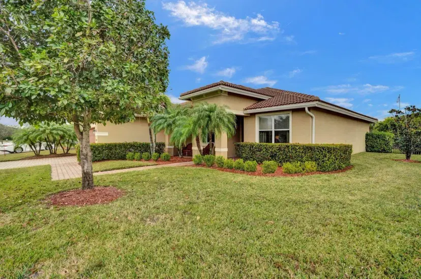 Picture of 9393 Silent Oak Circle, Royal Palm Beach FL 33411