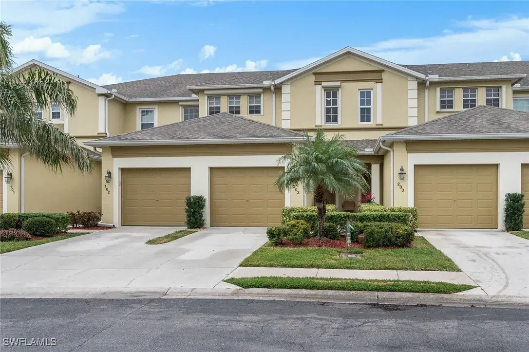 Picture of 14712 Calusa Palms Dr 202, Fort Myers, FL 33919