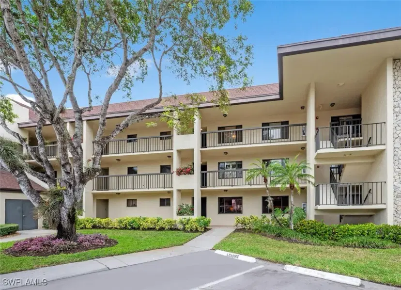 Picture of 415 Augusta Blvd 311, Naples FL 34113