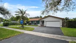 Picture of 661 S Fig Tree Ln, Plantation, FL 33317