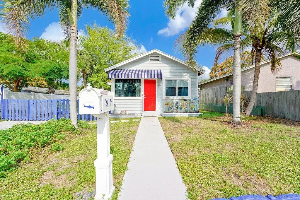 Picture of 1738 Sunset Ave, Lake Worth Beach, FL 33460