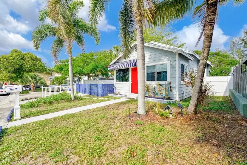 Picture of 1738 Sunset Ave, Lake Worth Beach FL 33460