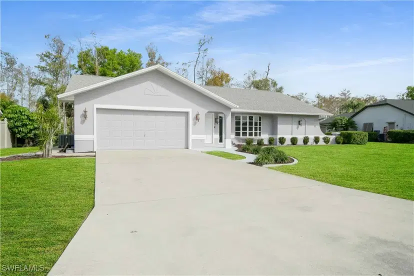 Picture of 6686 Kestrel Cir, Fort Myers FL 33966