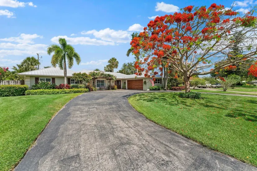 Picture of 230 Fairway W, Tequesta FL 33469