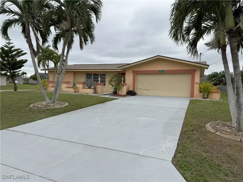 Picture of 1020 SE 21St St, Cape Coral FL 33990