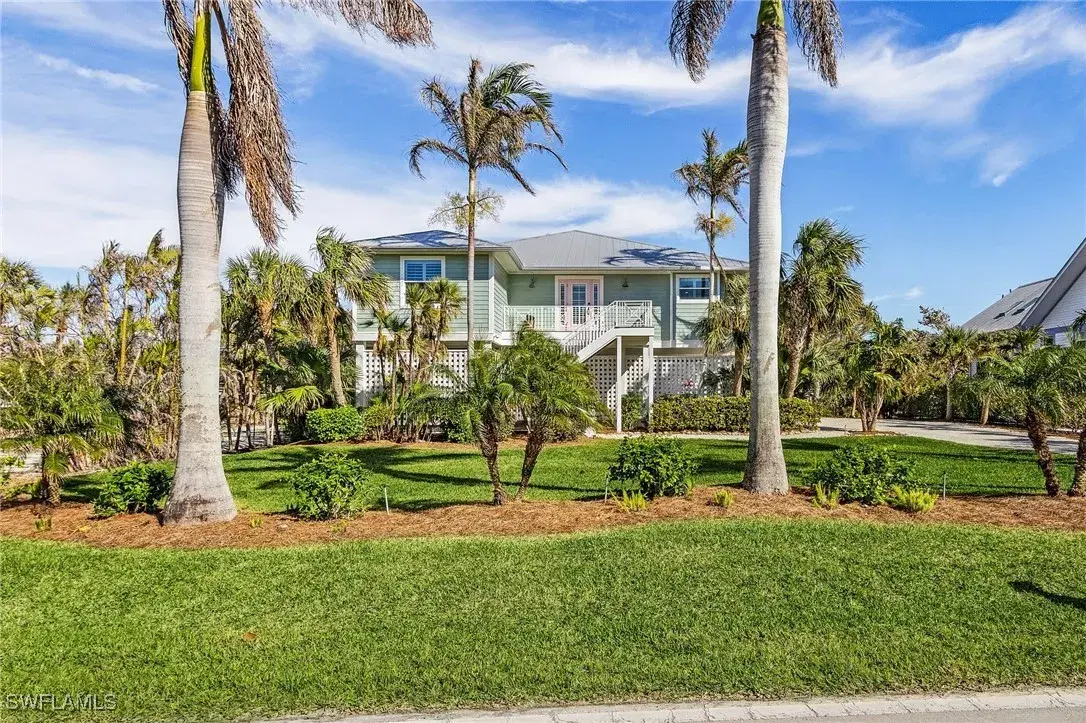 Picture of 335 E Gulf Dr, Sanibel, FL 33957