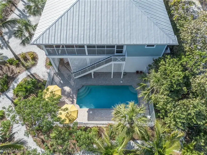 Picture of 335 E Gulf Dr, Sanibel FL 33957