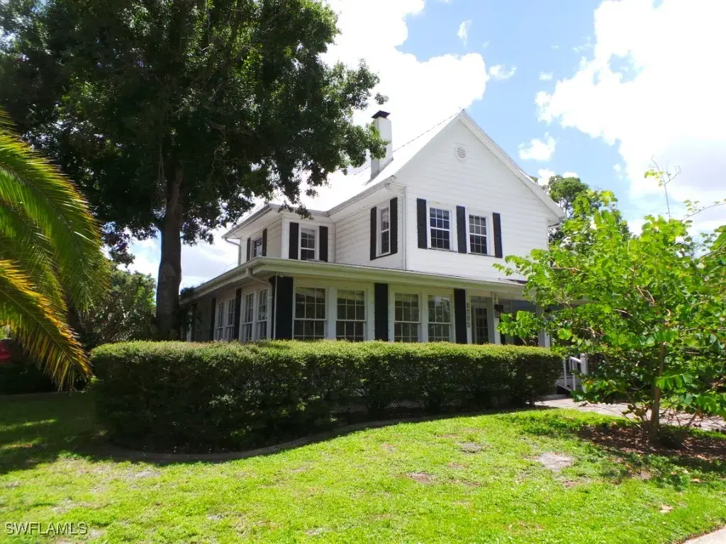 Picture of 2703 Mcgregor Blvd, Fort Myers, FL 33901