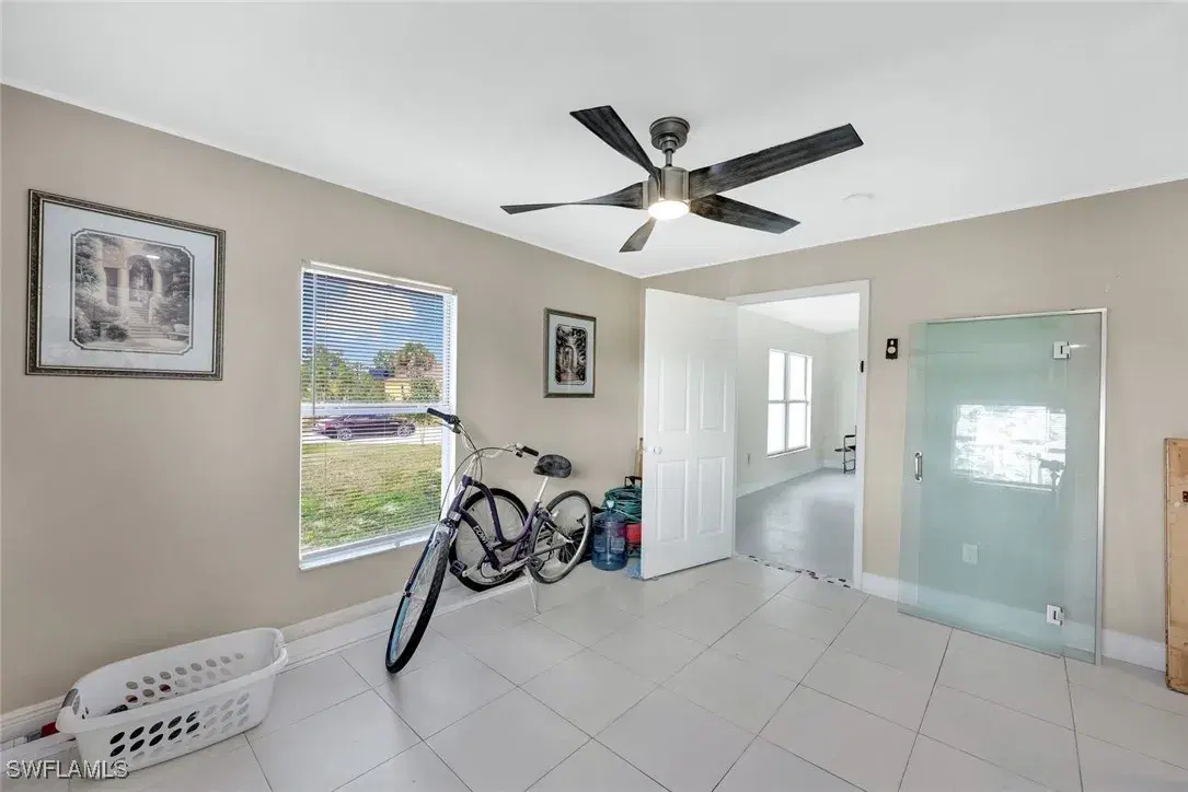 Picture of 938 Gable St, Lehigh Acres, FL 33974