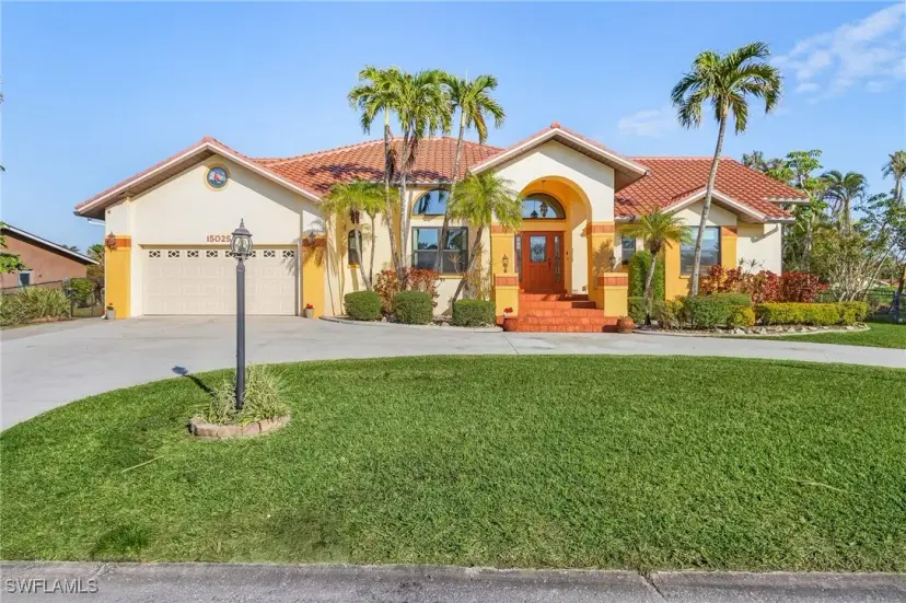 Picture of 15025 Bonaire Cir, Fort Myers FL 33908