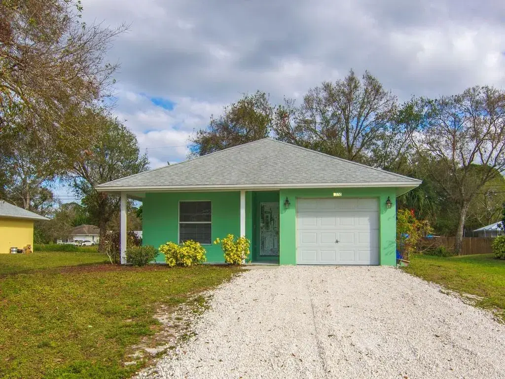 Picture of 2500 89Th Ave, Vero Beach, FL 32966