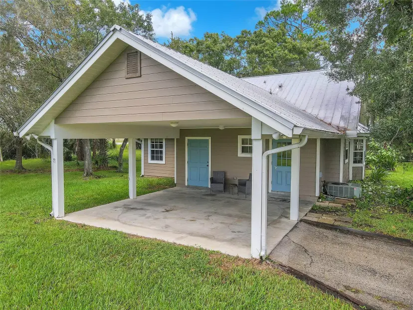 Picture of 17505 Okeechobee Rd, Fort Pierce FL 34945