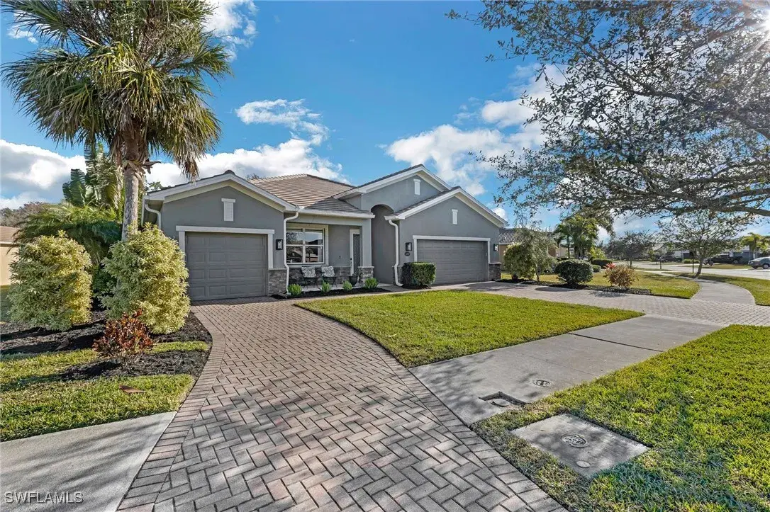 Picture of 3300 Hampton Blvd, Alva, FL 33920