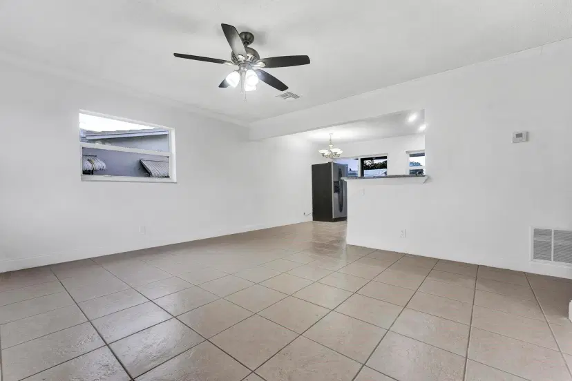 Picture of 7005 NW 66Th Ter, Tamarac FL 33321