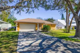 Picture of 2560 11Th Cir, Naples, FL 34103