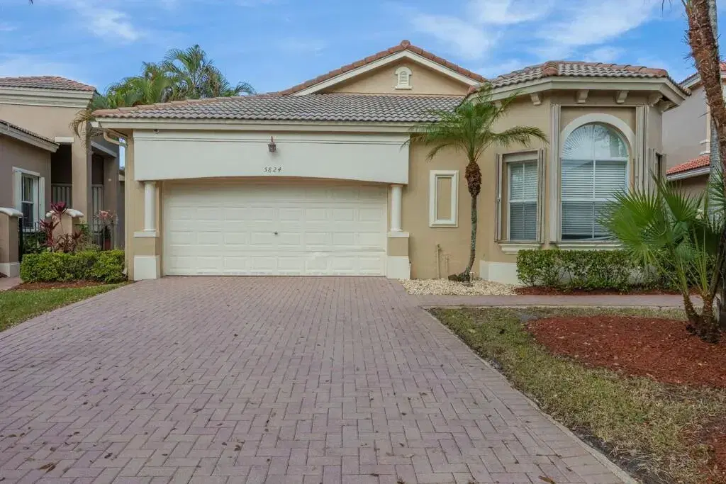 Picture of 5824 NW 120 Avenue, Coral Springs, FL 33076