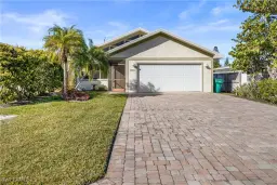 Picture of 683 96Th Ave N, Naples, FL 34108