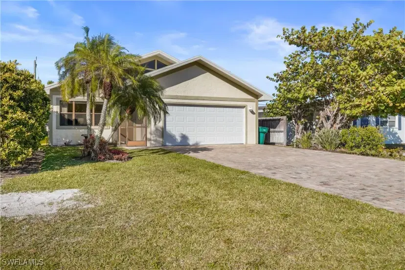 Picture of 683 96Th Ave N, Naples FL 34108