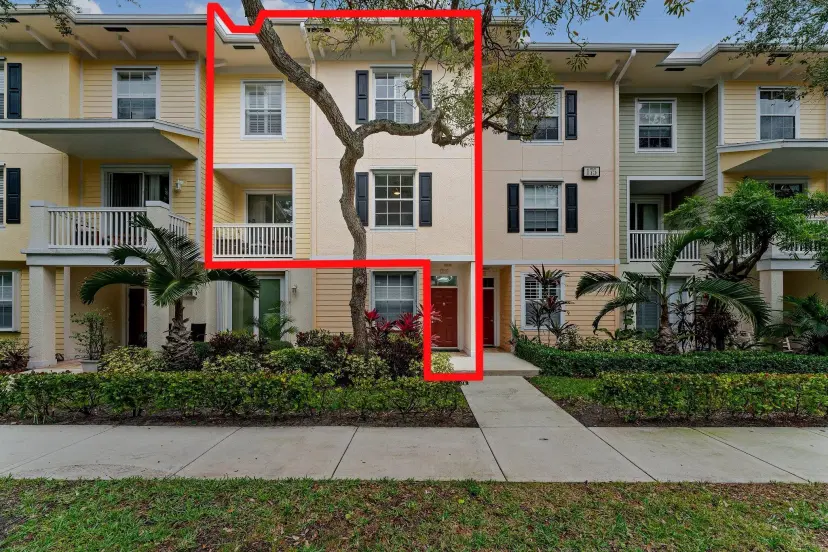 Picture of 175 Galicia Way 203, Jupiter FL 33458