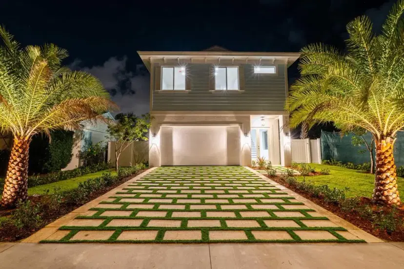 Picture of 126 Auburn Drive, Lake Worth Beach FL 33460